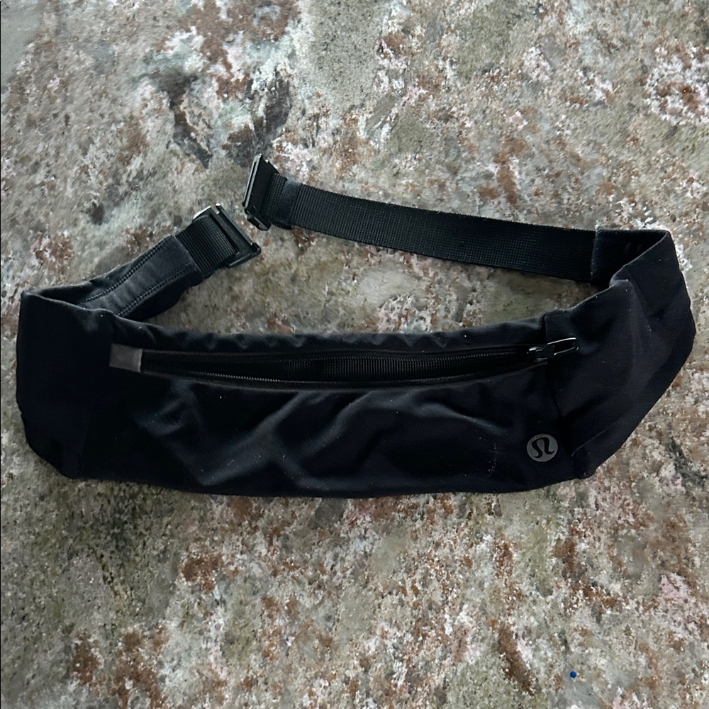 lululemon athletica fast & free running belt bag